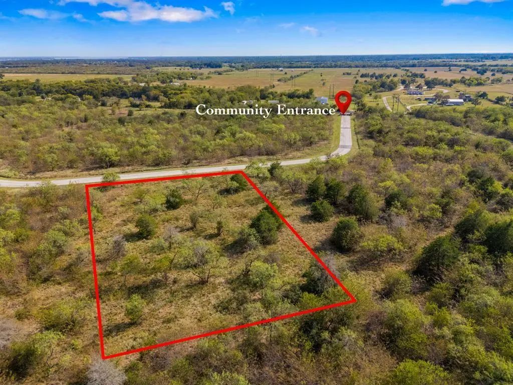 8037 Big Water Lane, Kemp