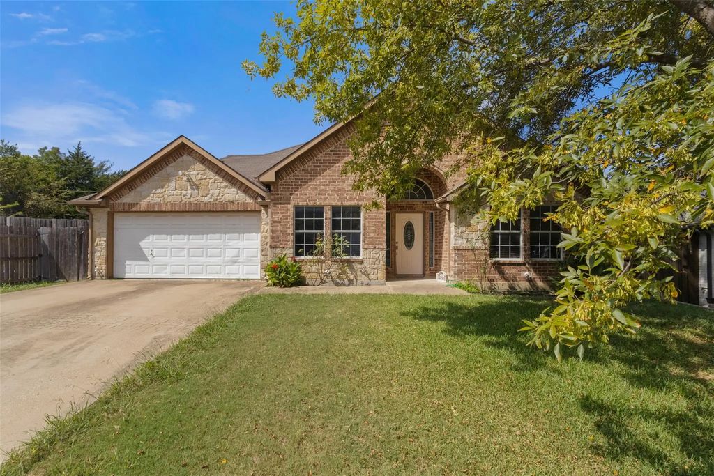 490 Lynne Drive, Rockwall