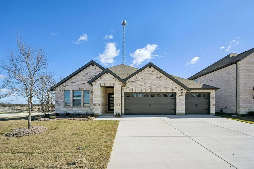 2617 Grand Canyon Street, Anna