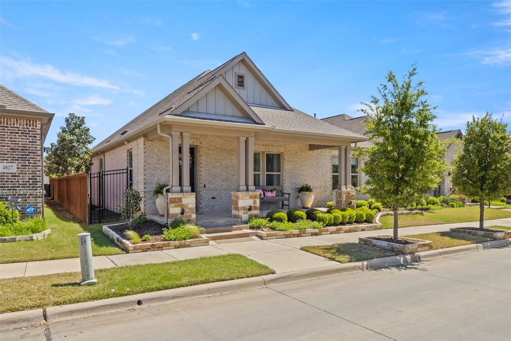 4825 Beaver Creek Drive, Arlington