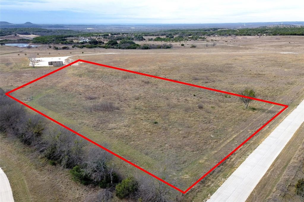 12621 Sue Lane, Godley