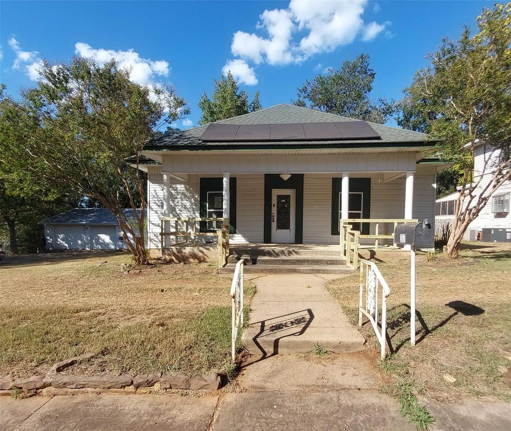 307 E Lowery, Hugo