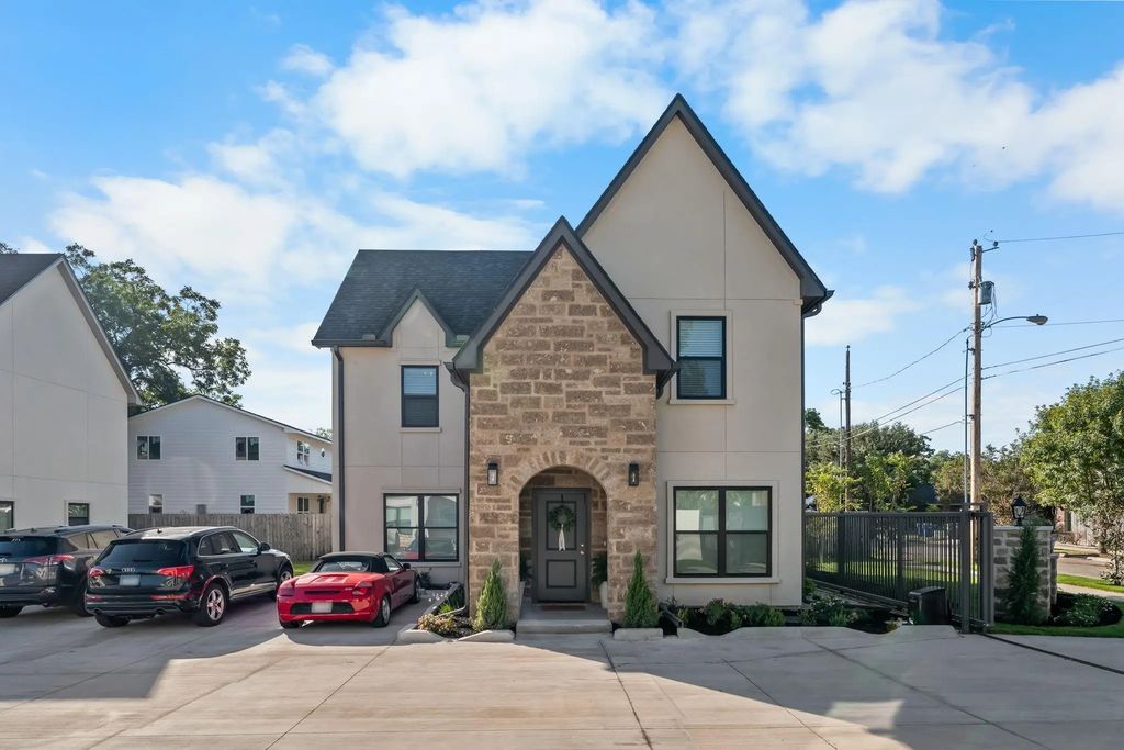 2700 S 2nd A, Waco