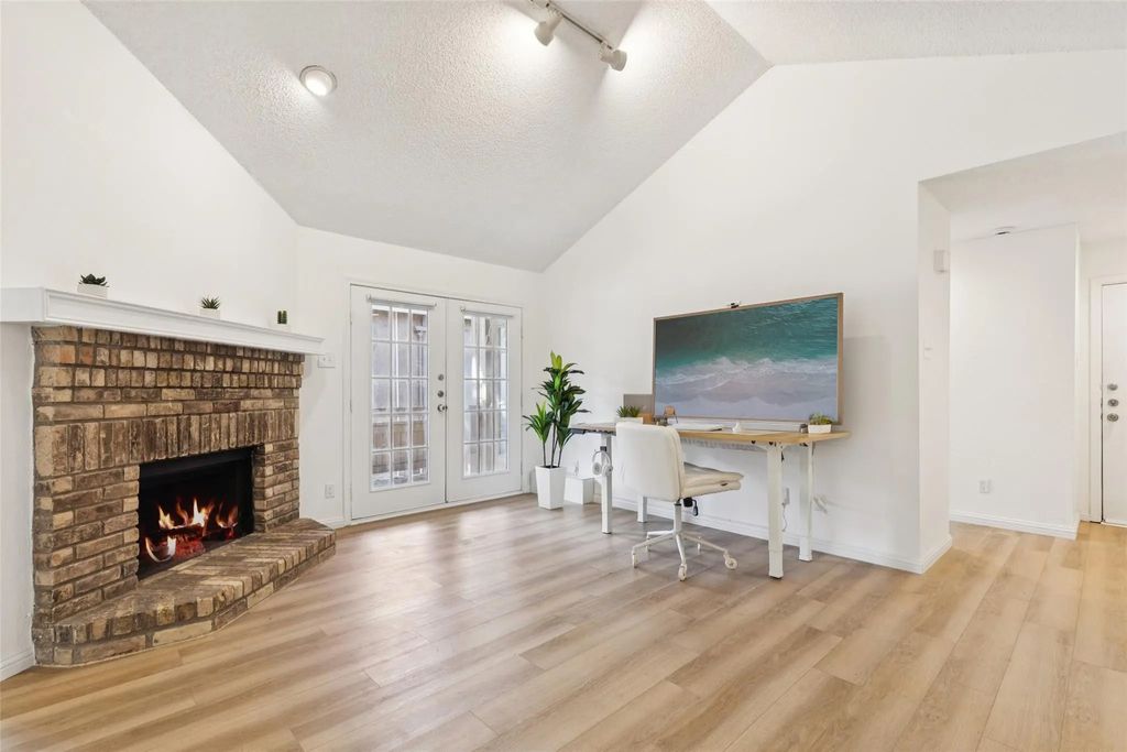 5200 Martel Avenue 16c, Dallas