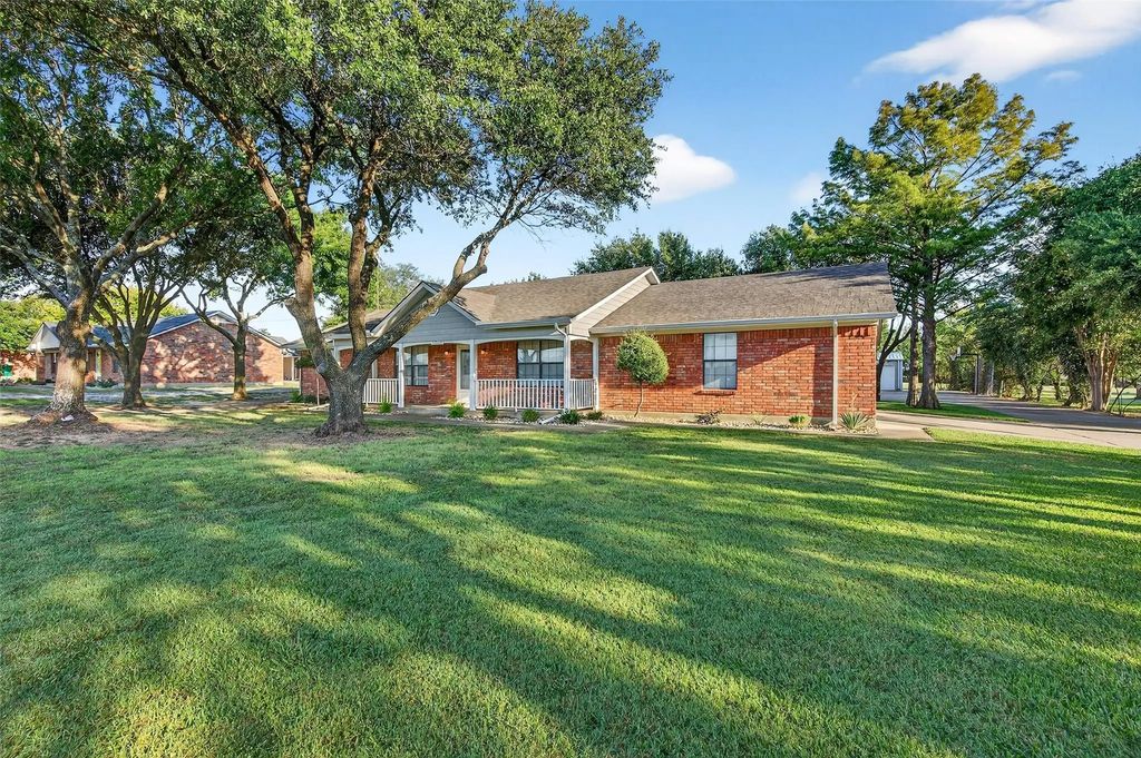27019 State Highway 56, Whitesboro