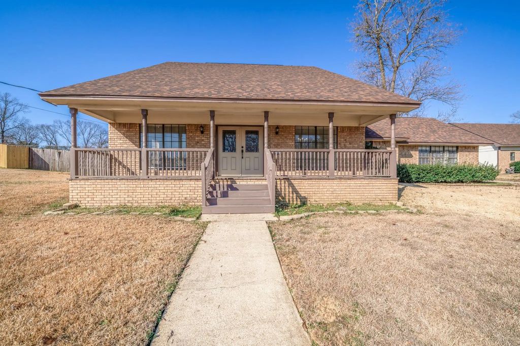 2801 Northridge Drive, Longview