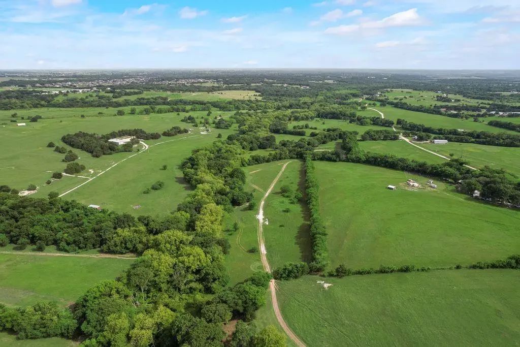 510 N D Ranch Road, Maypearl