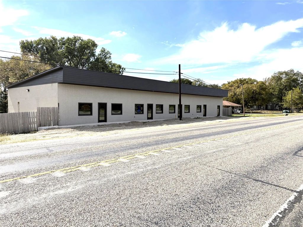 27790 State Highway 56 B, Whitesboro