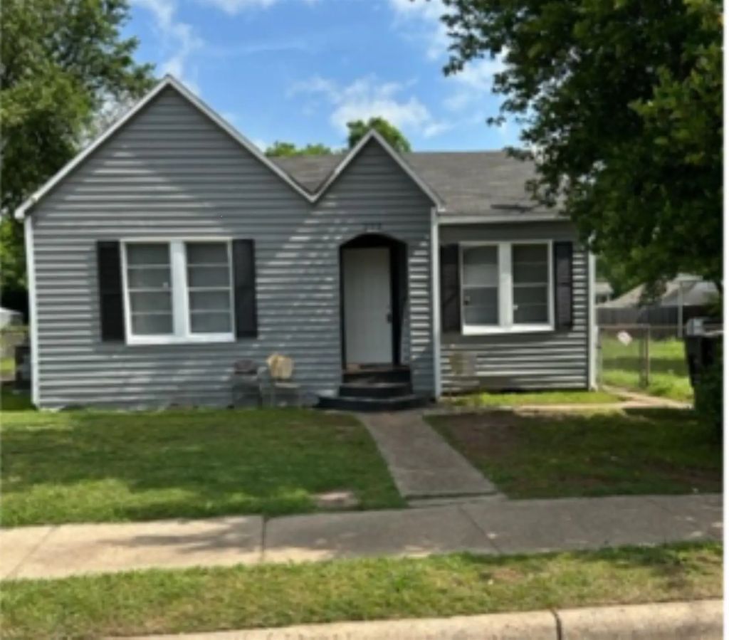 223 Edwards Street, Bossier City