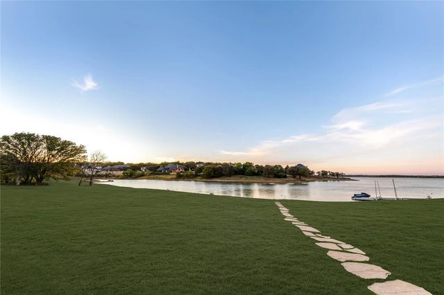 3111 Lake Creek Drive, Highland Village