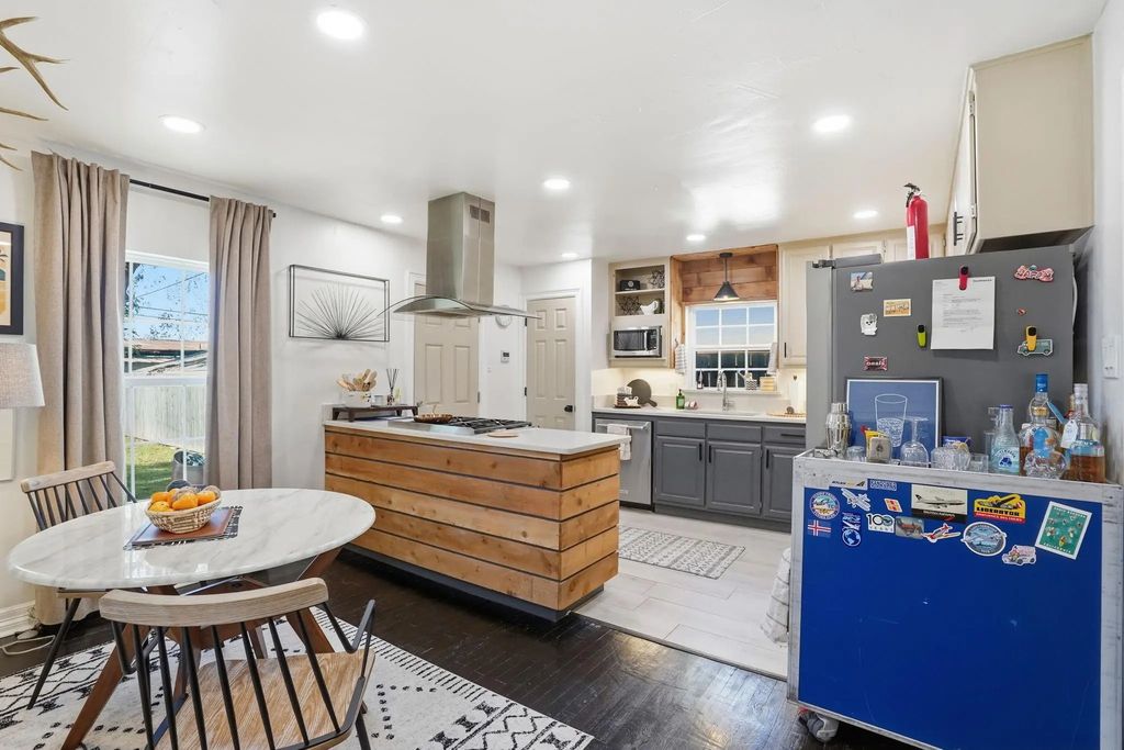 2824 Ryan Avenue, Fort Worth