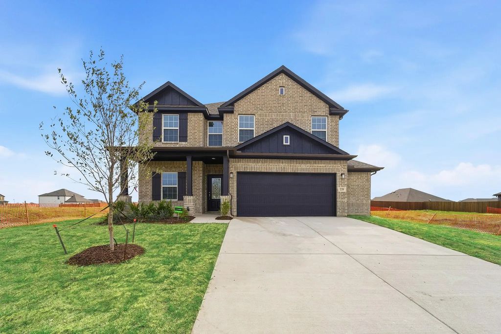 228 Charismatic Road, Waxahachie