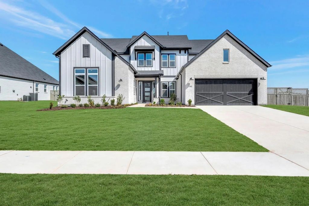2108 Roaming Trail, Northlake
