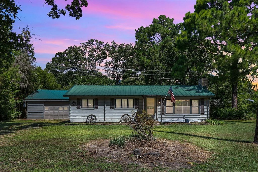 733 Cedarcrest Drive, Tool