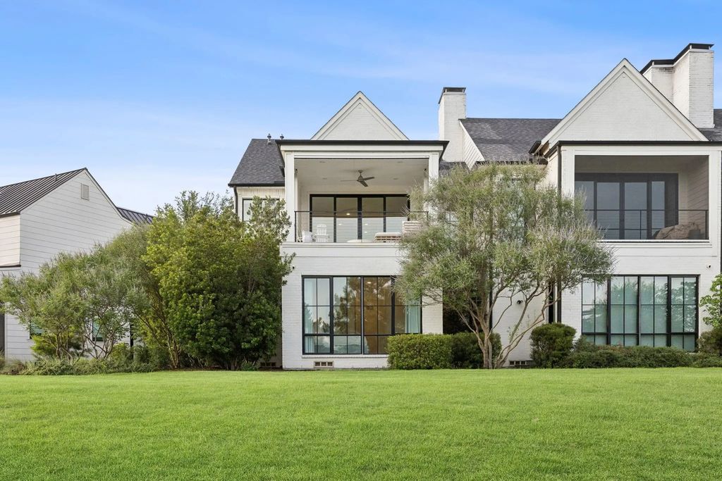 13740 Waterside Drive, Malakoff