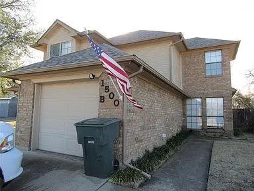 1500 N Grant Drive A And B, Sherman