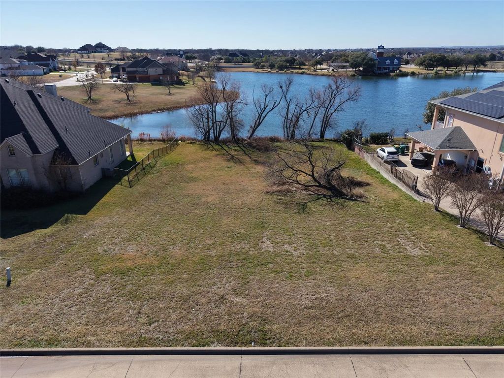 307 Golden Pond Drive, Cedar Hill