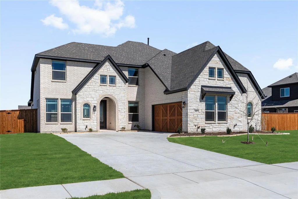 403 Birkdale Lane, Red Oak