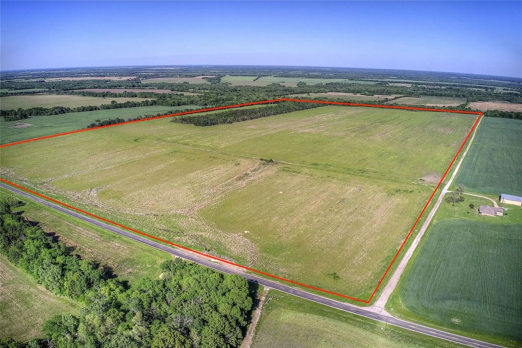 001 Fm 412, Clarksville
