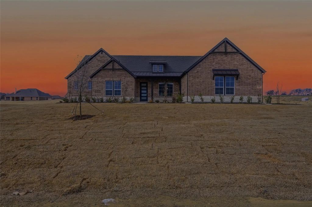 808 Valley Ridge Road, Van Alstyne