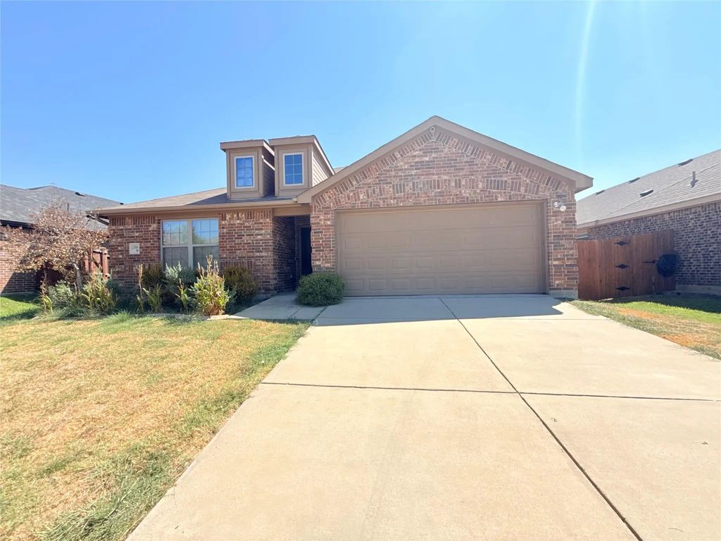 2106 Danibelle Drive, Forney