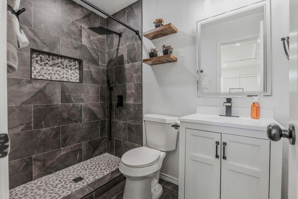 7002 Troy Glen Drive, Dallas