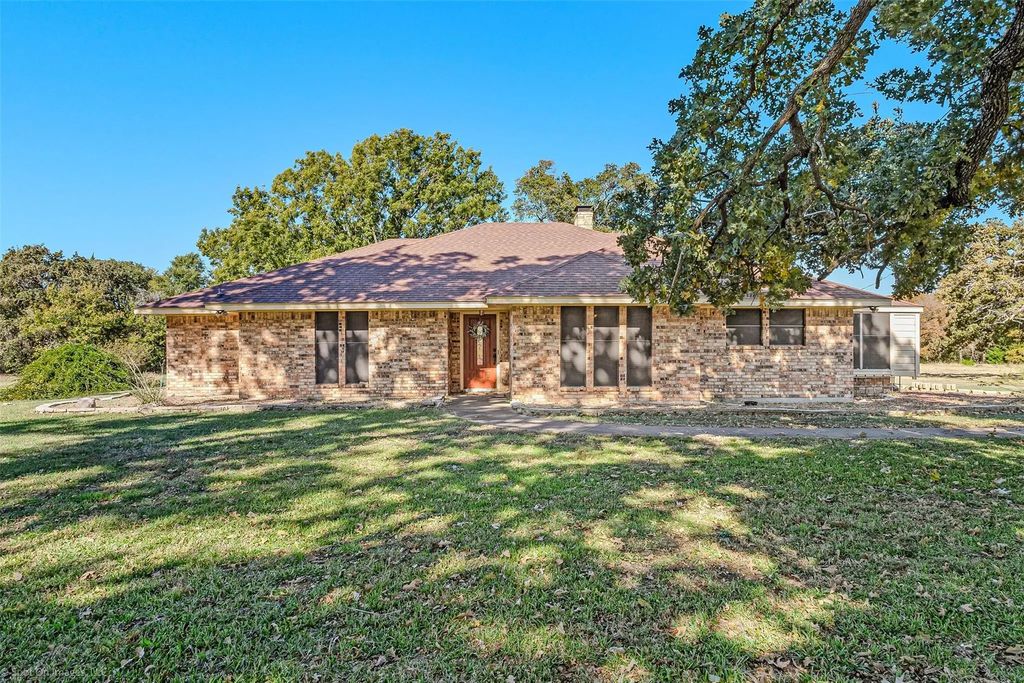 9510 S State Highway 34, Scurry