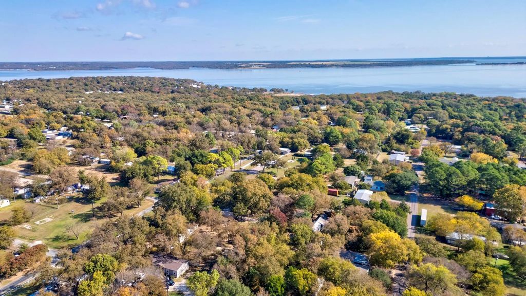 227 Newcastle Drive, Gordonville