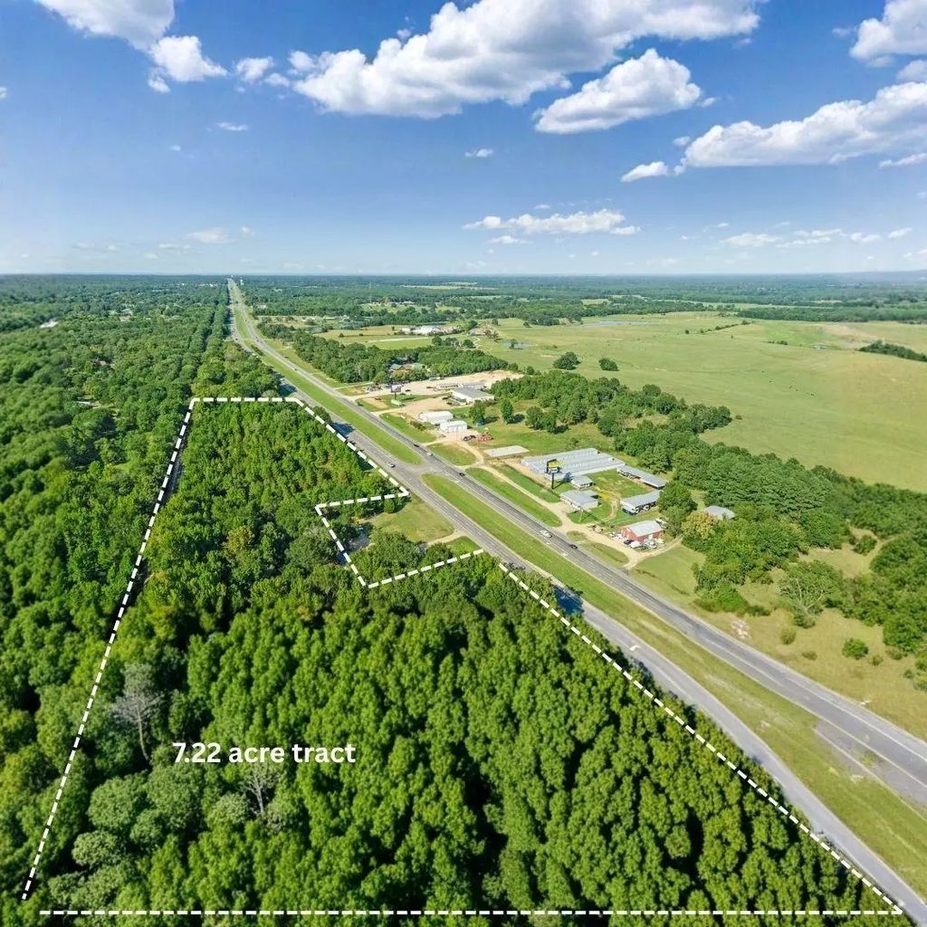 N Hwy. 271, Powderly