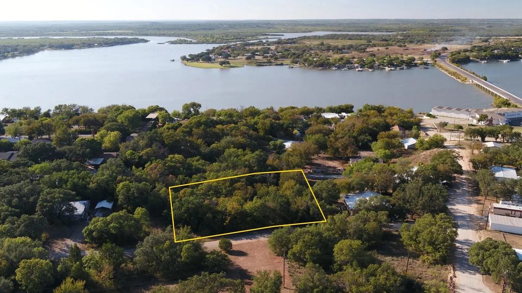 6908 Clover Leaf Drive, Brownwood