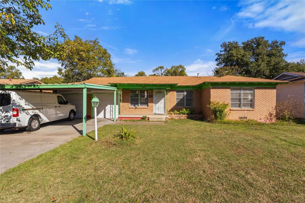 4805 Ira Street, Haltom City