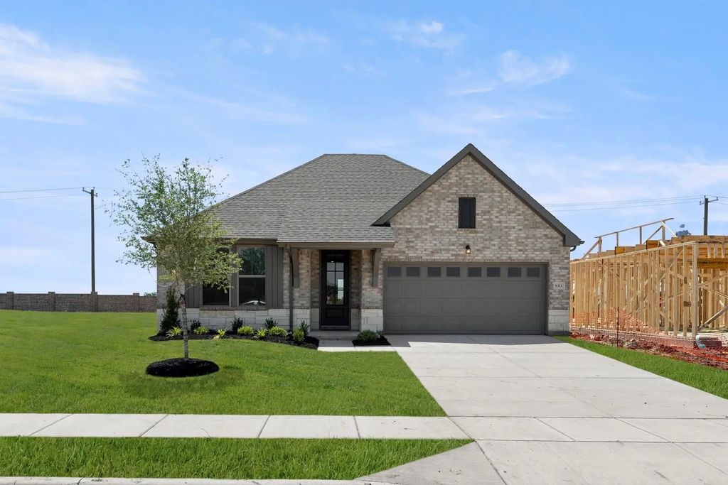 6311 Delacroix Drive, Royse City
