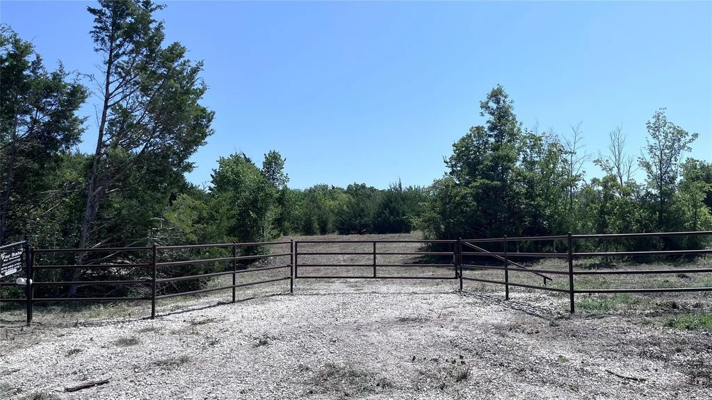 Tract 2, Key Road, Sherman