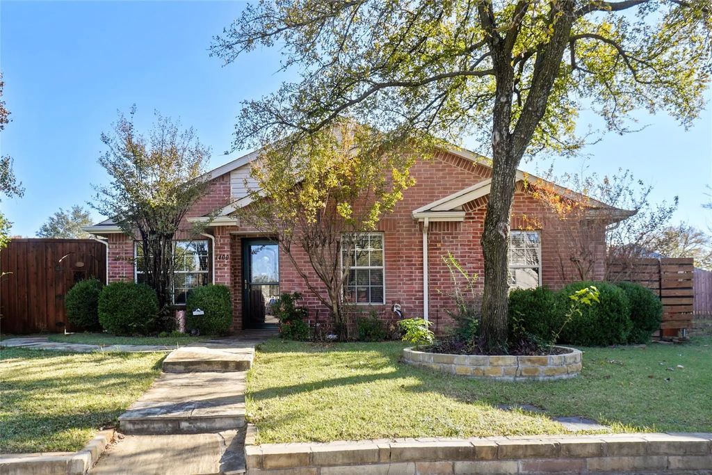 1400 Di Orio Drive, Lewisville