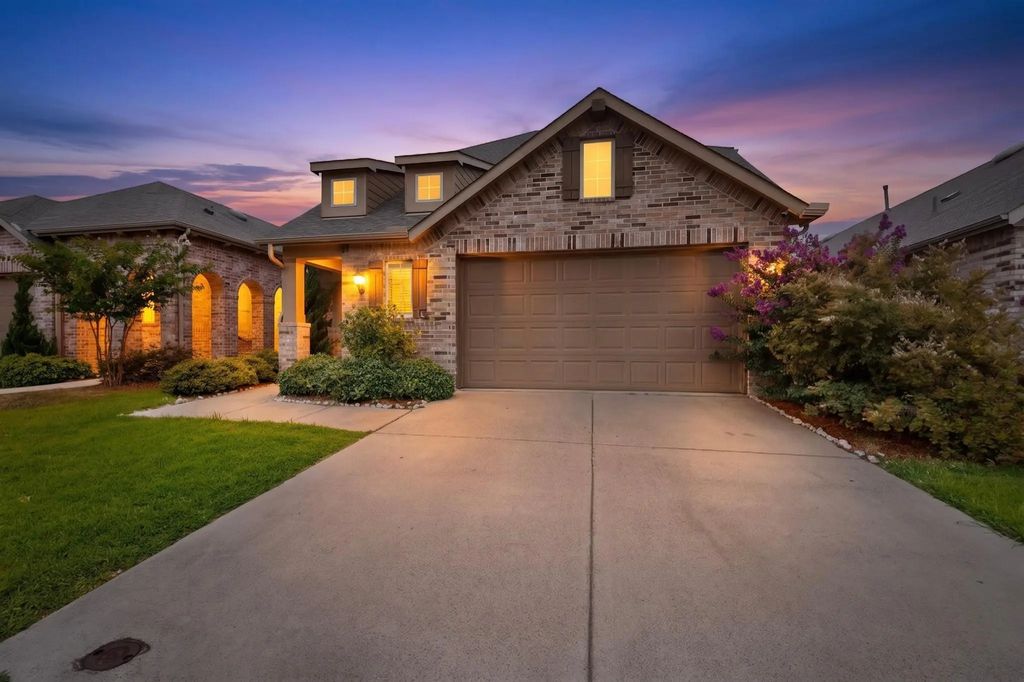 2804 Lolita Way, Forney
