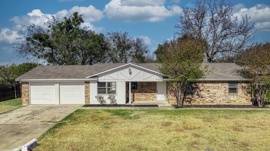 121 Meadow Lane, Aledo