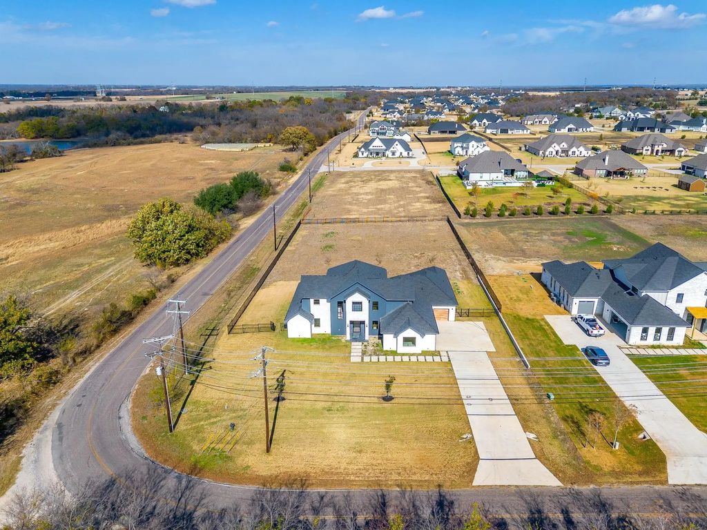 212 W Cottage Hill Parkway, Weston