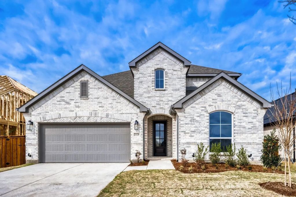 3328 Chinaberry Street, Celina