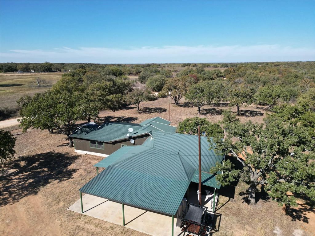 15100 Cr  129, Brownwood