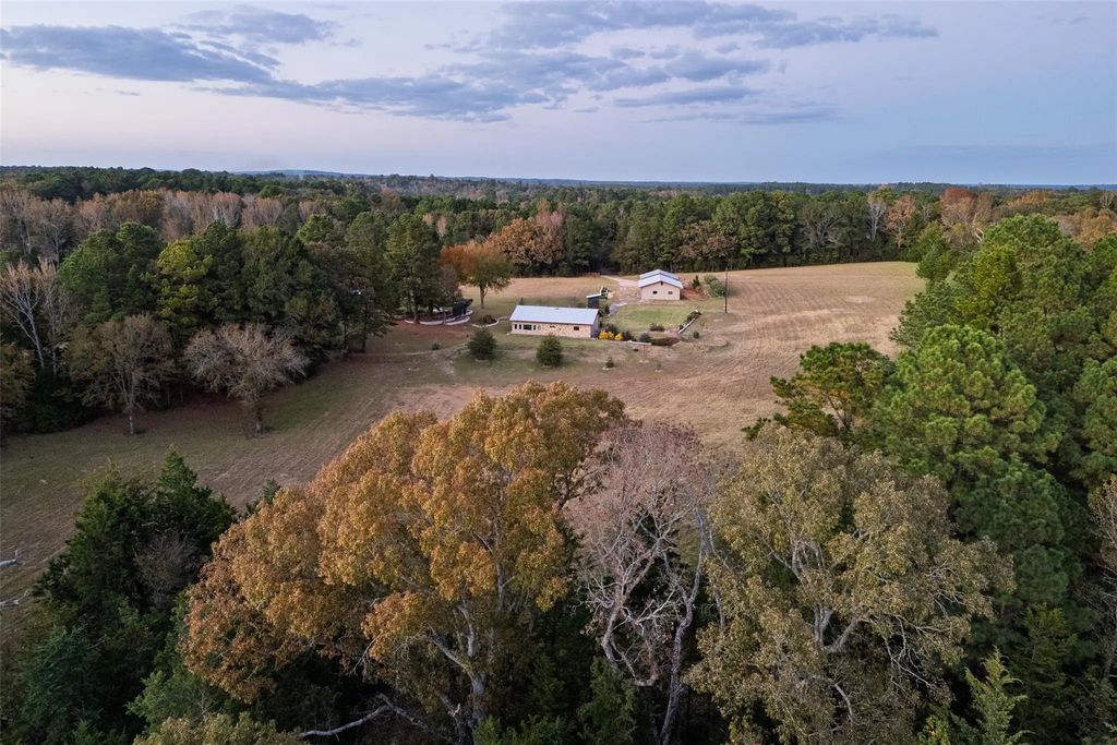 640 County Road 4910, Troup