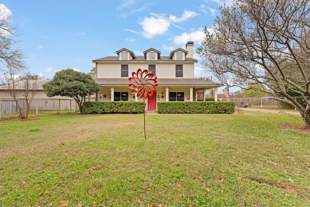 3500 Trails End Road, Burleson