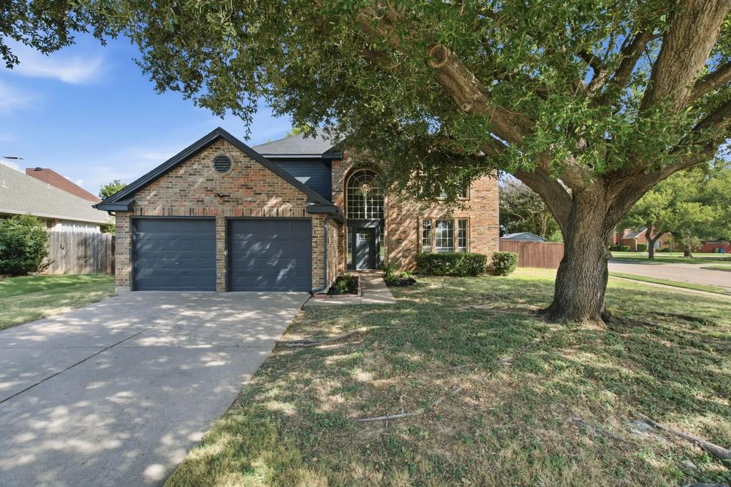 2002 Terracotta Court, Lewisville