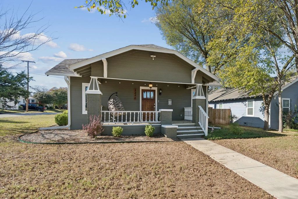 2844 S Adams Street, Fort Worth