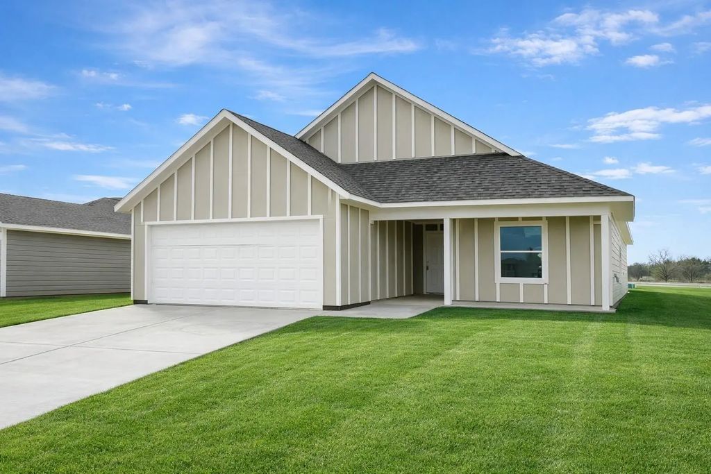 616 Crockett Drive, Cleburne
