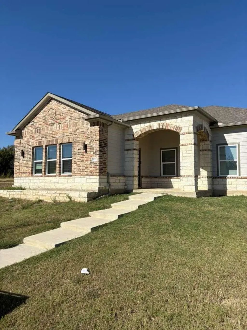 911 Nata Ln, Seagoville