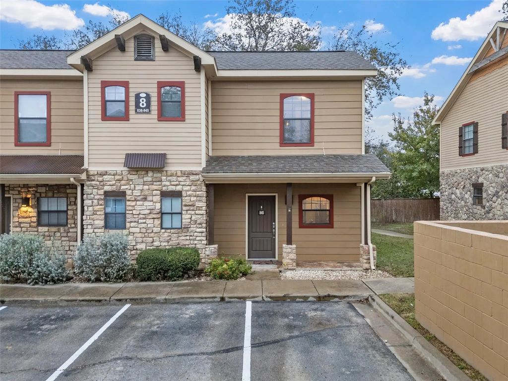 2410 S 2nd Street 845, Waco