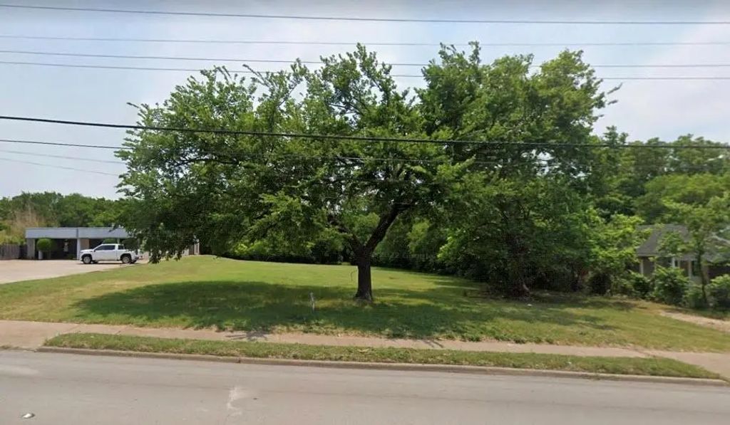 1326 S Main Street, Duncanville