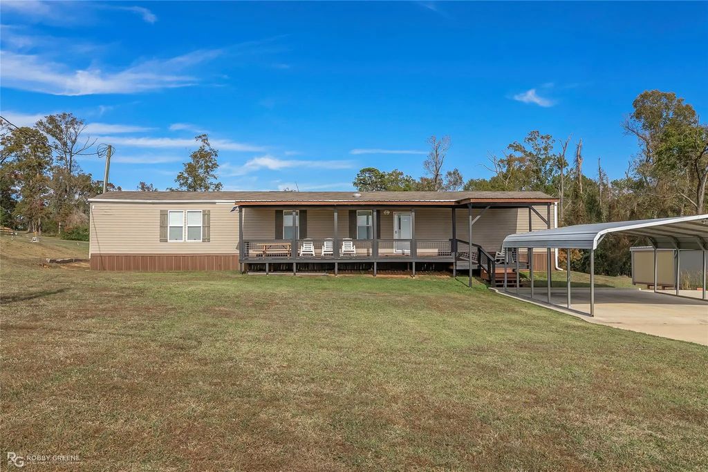 1048 Merritt Mountain Road, Many