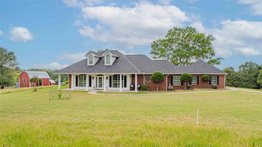 1855 Phillips Springs Road, Gladewater