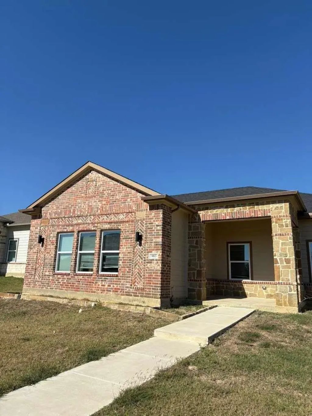 903 Nata Ln, Seagoville